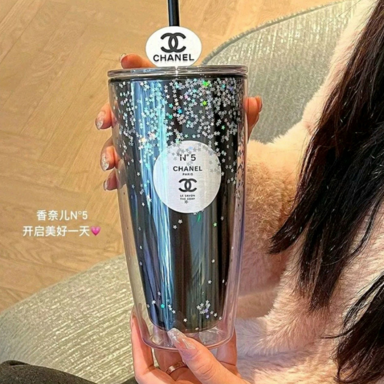 Ly uống nước chanel kim tuyến tặng kèm ống hút siêu đẹp (T60) (Cái)