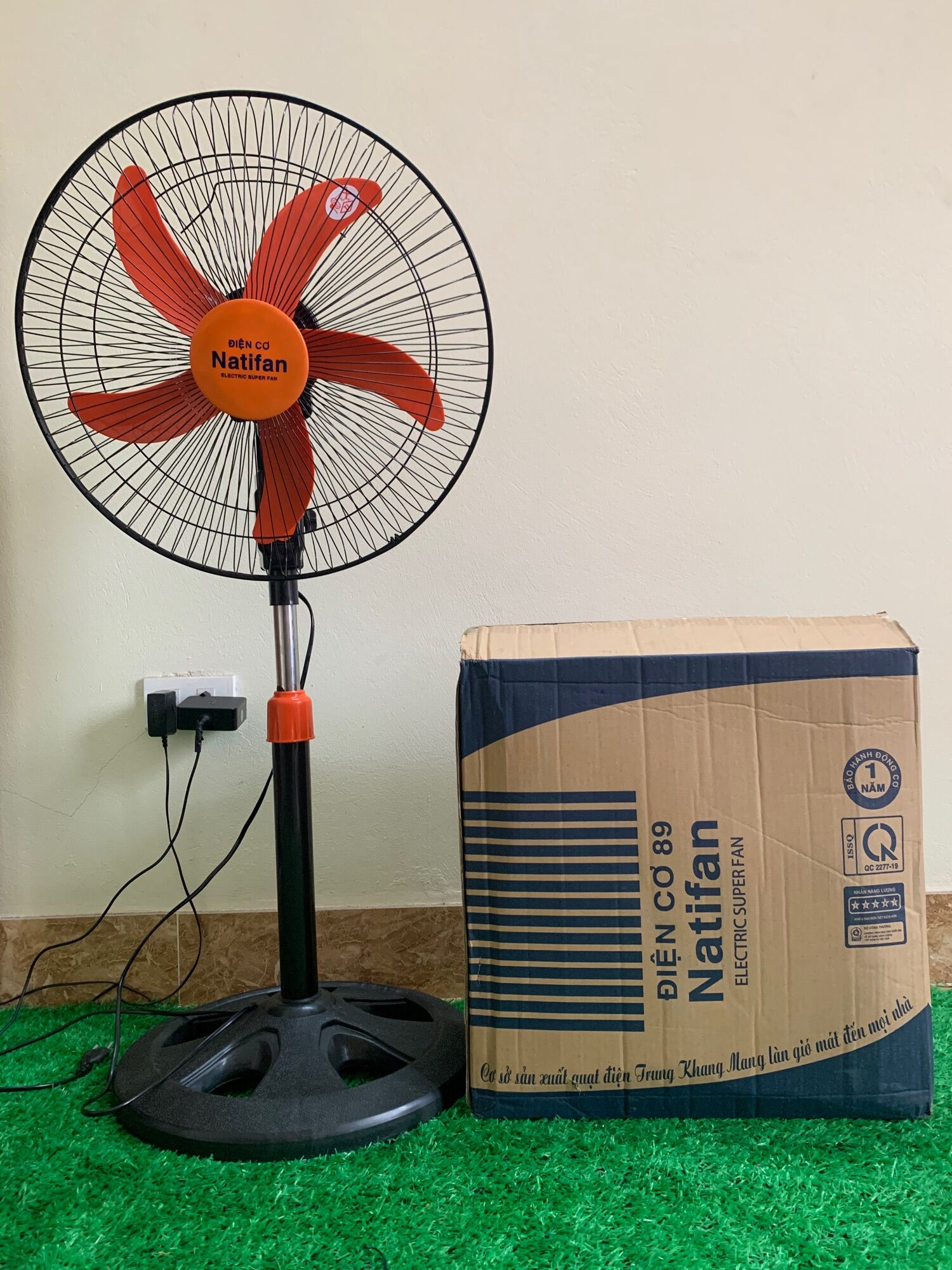 Quạt Đứng Fuji-Natifan