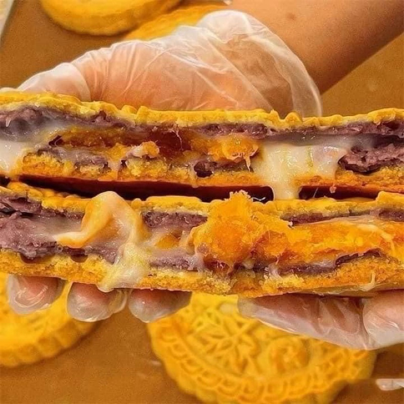 Bánh Trung Thu Song Long Thập Cẩm 4 Trứng Mochi 600gr